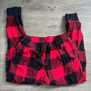Old Navy Women's Red and Black Plaid Pajama Pants